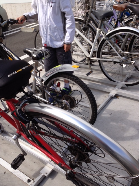 軽々自転車が動く・平行移動式駐輪機
